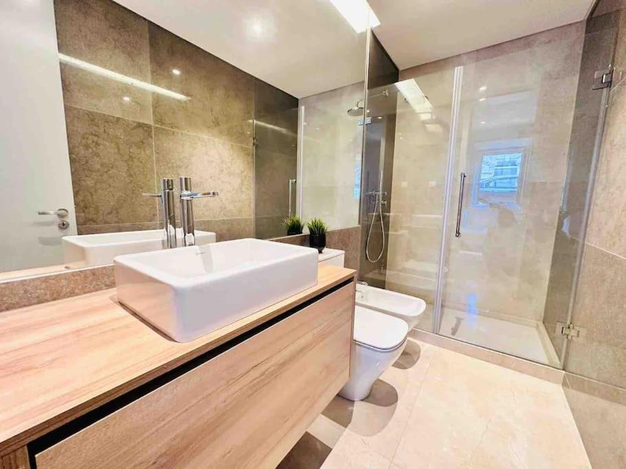Lisbon Marques De Pombal Top Flat Great Locations City Center B מראה חיצוני תמונה